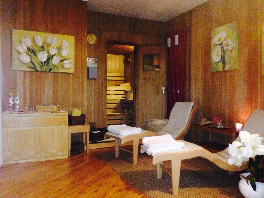 Hotel Miramonti 마돈나 디 캄필리오 외부 사진